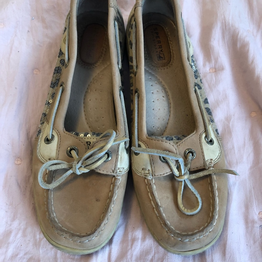 Sparkly leopard Sperry boat shoes